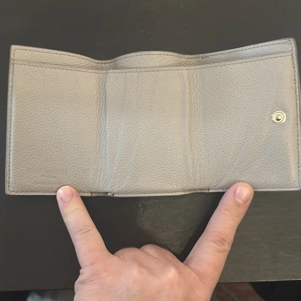 YSL Leather Trifold Wallet - Picture 6 of 9